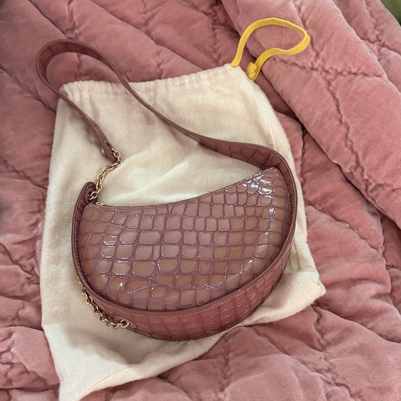 Cult Gaia Nadia Crocodile-Effect Shoulder Bag - Picture 4 of 9